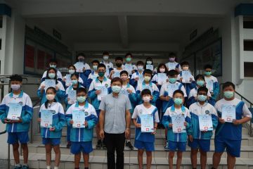 110學年度 第1學期 第一次月考 各班第一名合照